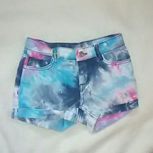 Total Girl tie dye shorts 7reg.